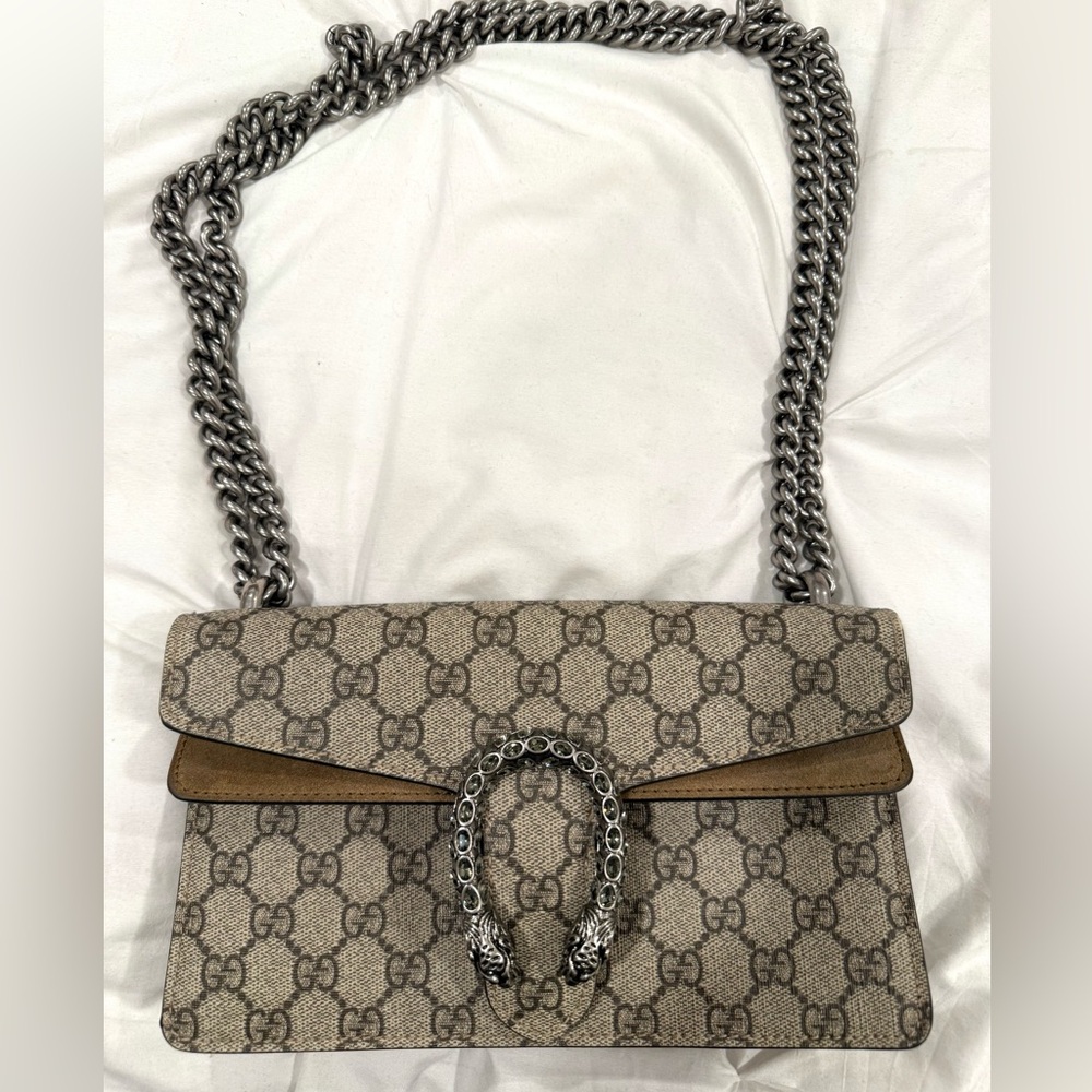 Gucci Dionysus Small GG Supreme Shoulder Bag – Crystal Tiger Head - Picture 4 of 12